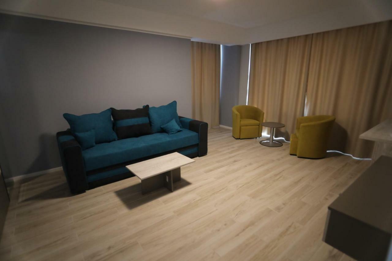 Hotel Dedal Năvodari Kültér fotó