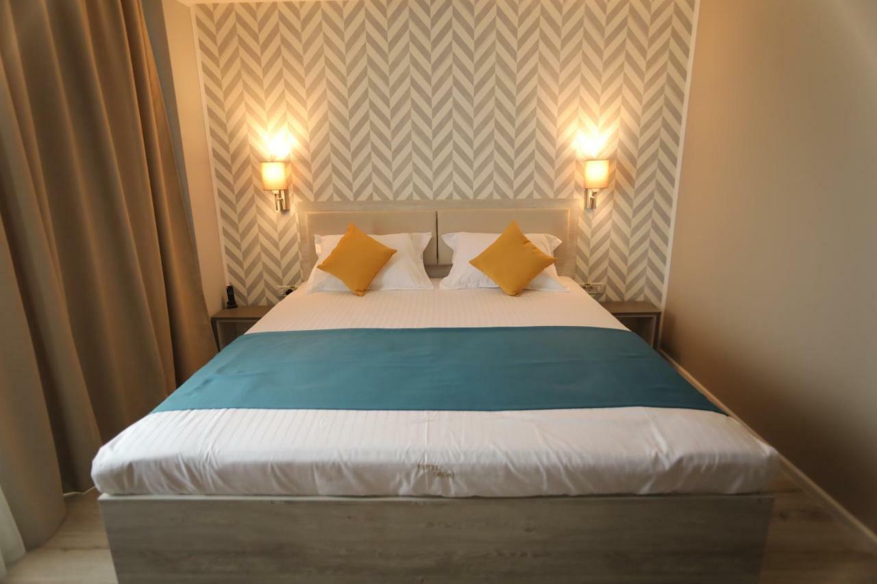 Hotel Dedal Năvodari Kültér fotó